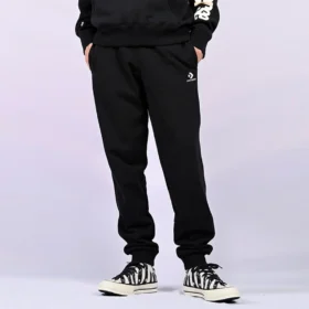 Broderad stjärna Chevron Jogger FT Asiatisk storlek ”Svart”