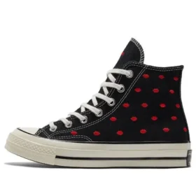 Chuck 70 Embroidered Lips High ”Love Me – Black”
