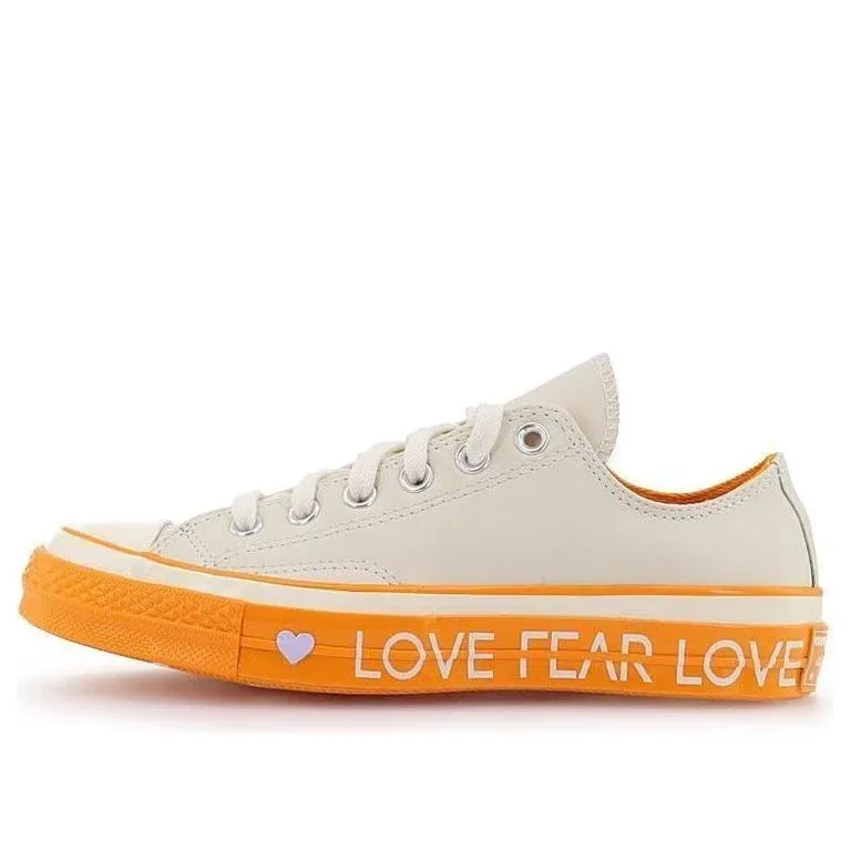 Chuck 70 Low ”Love Graphic – Cream” Chuck 70 Low ”Love Graphic – Cream”