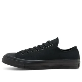 Chuck 70 Low ”Triple Black”