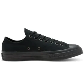 Chuck 70 Low ”Triple Black”