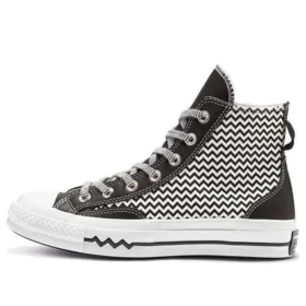 Chuck 70 Mission-V High ”Black White”