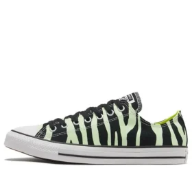 Chuck Taylor All Star Black Glow in ”the Dark”