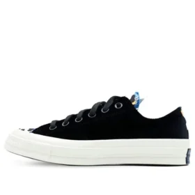 Chuck Taylor All Star Canvas ”Svart Vit”