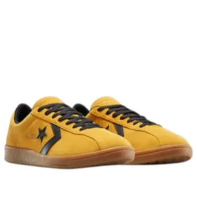 Chuck Taylor All Star Classic Trainer Suede ”Yellow”