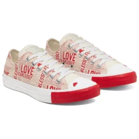 Chuck Taylor All Star Low ”Love Fearlessly”