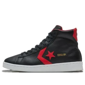 Chuck Taylor All Star Pro Leather Mid ”Black”