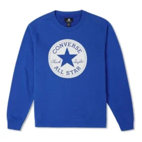 Go-To Chuck Taylor Patch French Terry Crew Sweatshirt Asiatiska storlekar ”Blå” Go-To Chuck Taylor Patch French Terry Crew Sweatshirt Asiatiska storlekar ”Blå”