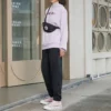 Kontrasterande färger Alfabetbroderad stickad hoodie Lila