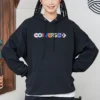Kontrasterande färger Alfabetbroderad stickad hoodie Svart