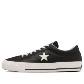 One Star GF ”Black White”