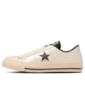 One Star J ”White”