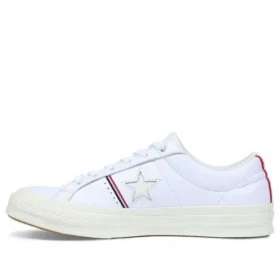 One Star Piping Low Top i vitt/emaljrött/egret