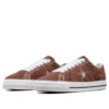 One Star Pro ”Dark Clove White”