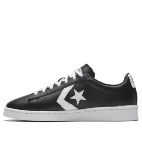 Pro Leather Low ”Black White”
