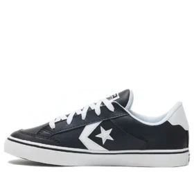 Tobin Low ”Black White”