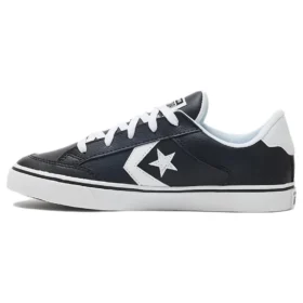 Tobin Low ”Black White”