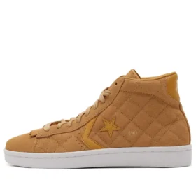 Undefeated x Pro Leather Mid ”Taffy Brown” Undefeated x Pro Leather Mid ”Taffy Brown”